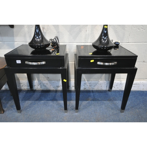 1274 - A PAIR OF EBONISED FINISH BEDSIDE UNITS, with single drawers, and glass top, width 50cm x depth 40cm... 