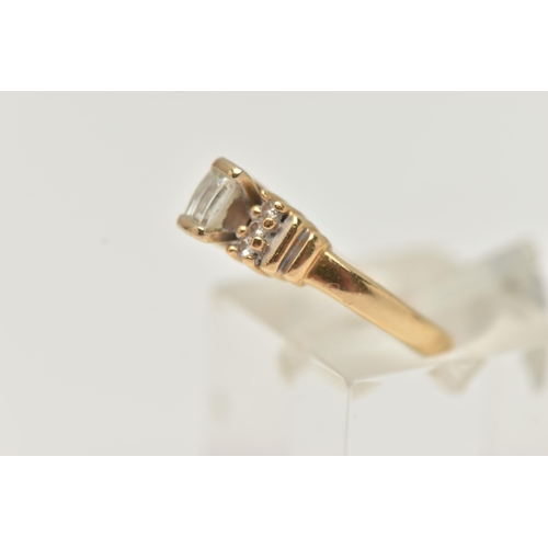 42 - AN 18CT GOLD DIAMOND RING, a baguette cut diamond, half bezel set in yellow gold, approximate diamon... 