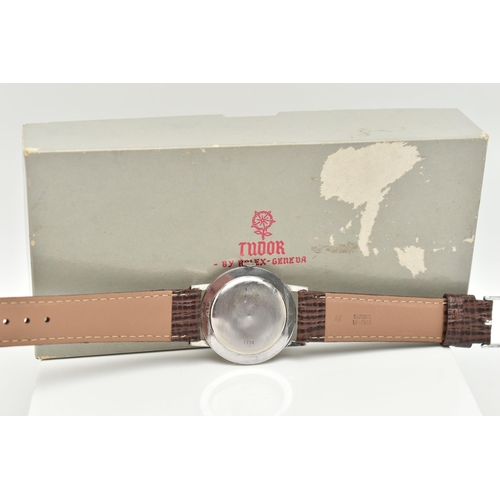 106 - A GENTS 'TUDOR ROYAL' WRISTWATCH, manual wind, round silvered dial signed 'Tudor Royal', baton marke... 