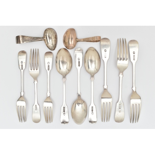 152 - A SELECTION OF EARLY 20TH CENTURY SILVER CUTLERY, to include three table forks, two dessert forks, t... 