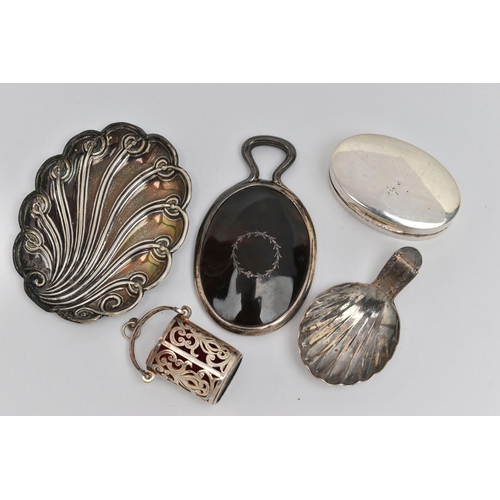 166 - FIVE ITEMS OF SILVER, to include an oval polished snuff box, hinged cover, engraved initials 'J.J.G'... 