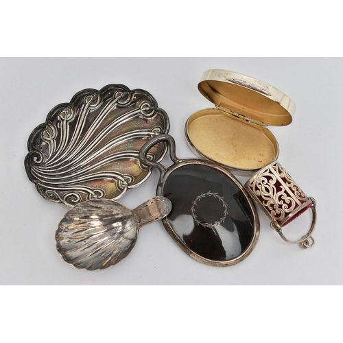 166 - FIVE ITEMS OF SILVER, to include an oval polished snuff box, hinged cover, engraved initials 'J.J.G'... 