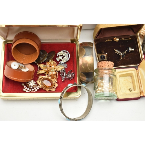 186 - A BOX OF ASSORTED COSTUME JEWELLERY AND ITEMS, to include imitation pearl necklaces, bangles, bracel... 