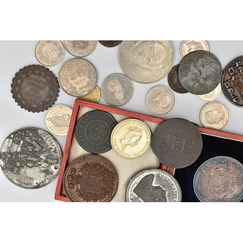 208 - A QUEEN VICTORIA CROWN AND OTHER COINS/MEDALLIONS AND TOKENS, to include a Queen Victoria 1887 crown... 