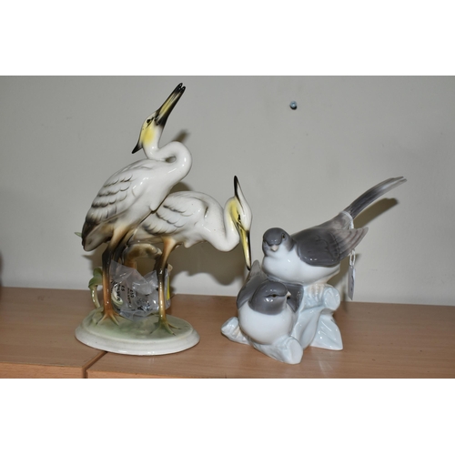 325 - TWO LLADRO AND KERAMOS WIEN FIGURE GROUPS OF BIRDS, comprising Lladro 'Birds', no 4667, sculpted by ... 