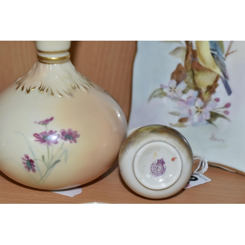 352 - A SMALL GROUP OF WORCESTER PORCELAIN, comprising a small Royal Worcester jug painted with a pheasant... 