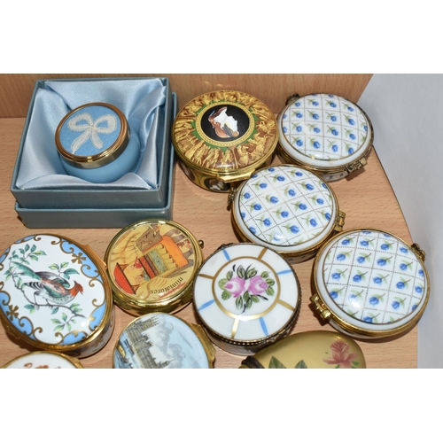 367 - A COLLECTION OF ENAMEL AND PORCELAIN TRINKET BOXES, sixteen pieces to include Limoges, Crummles & Co... 