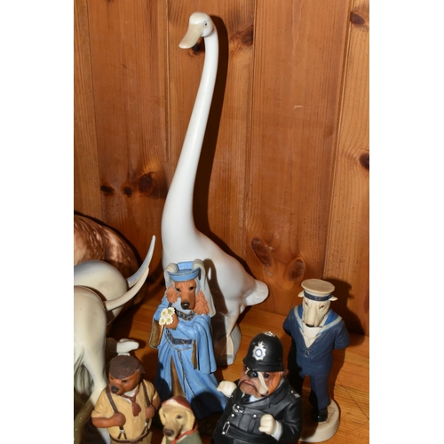 412 - A GROUP OF ANIMAL THEMED ORNAMENTS, comprising Royal Doulton and Robert Harrop 'Country Companions',... 