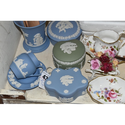 430 - ROYAL CROWN DERBY AND WEDGWOOD JASPER WARES ETC, to include fourteen 'Derby Posies' trinket dishes a... 