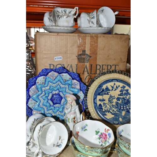 438 - A VARIETY OF CERAMICS AND GLASSWARE INCLUDING A ROYAL ALBERT TEA SET,  A VICTORIAN GLASS DUMP PAPERW... 