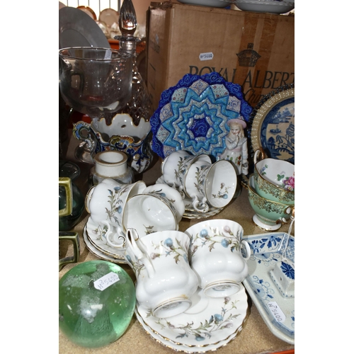 438 - A VARIETY OF CERAMICS AND GLASSWARE INCLUDING A ROYAL ALBERT TEA SET,  A VICTORIAN GLASS DUMP PAPERW... 