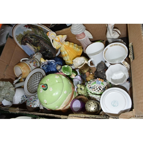 467 - SIX BOXES OF MIXED CERAMICS AND GLASSWARE from named manufacturers including Royal Doulton, Royal Me... 