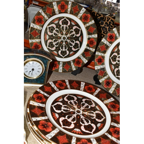 540 - A GROUP OF ROYAL WORCESTER, ROYAL DOULTON AND BUTLERS BESPOKE IMARI PLATES, comprising a Royal Worce... 