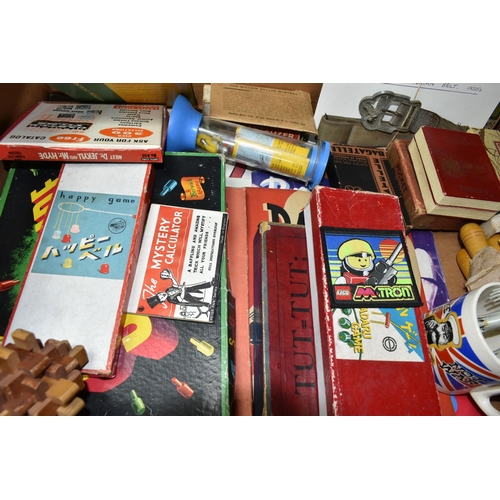 574 - A QUANTITY OF ASSORTED VINTAGE TOYS AND GAMES, to include boxed Mettoy tinplate clockwork Miniature ... 