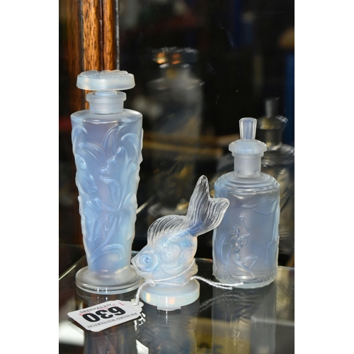 630 - SABINO PARIS: THREE PIECES OF OPALESCENT GLASS, comprising a tapering scent bottle with relief mould... 