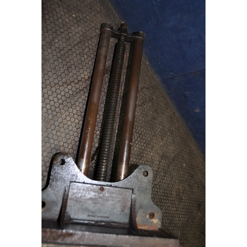 1051 - A RECORD NO 53 WOOD WORKING VICE with 10 1/2in jaws, one wooden protector and quick release lever (C... 