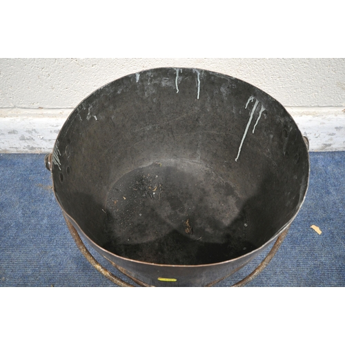 1391 - A 20TH CENTURY COPPER CAULDRON, with a removable lid and handle, diameter 45cm x height approximatel... 