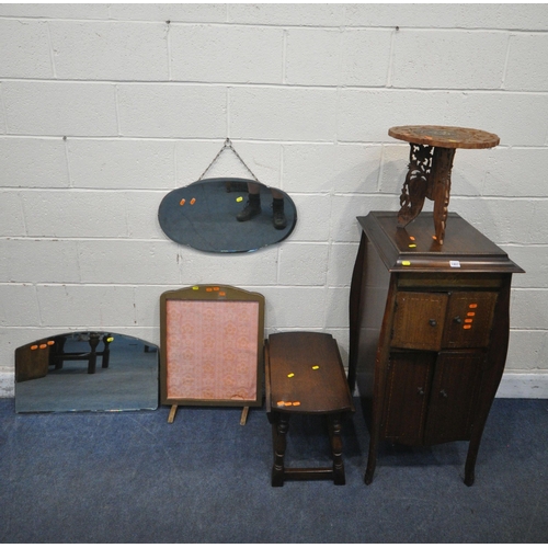 1407 - AN EARLY 20TH CENTURY MAHOGANY GRAMOPHONE CABINET, with a hinged lid and two pairs of doors, width 4... 