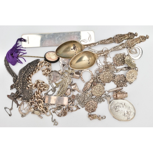 109 - A BAG OF ASSORTED SILVER AND WHITE METAL JEWELLERY AND ITEMS, to include two silver teaspoons, each ... 