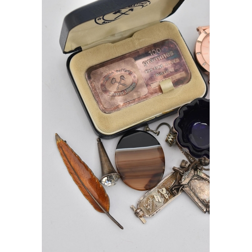 135 - A SMALL BOX OF ASSORTED ITEMS, to include a cased 'Johnson Matthey Bankers Limited' 100 grammes 999 ... 