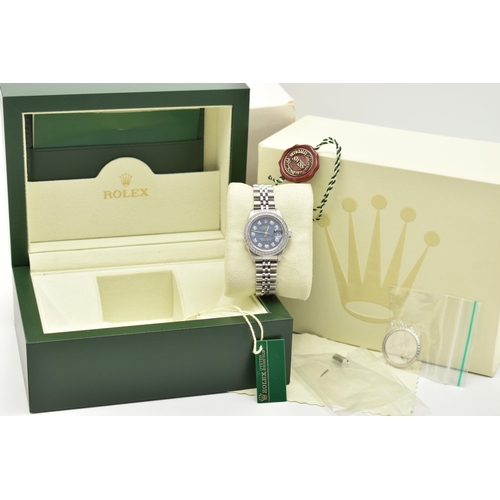 61 - A LADIES BOXED 'ROLEX OYSTER PERPETUAL DATEJUST' WRISTWATCH, manual wind, round blue dial signed 'Ro... 