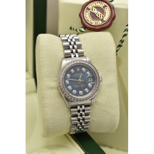 61 - A LADIES BOXED 'ROLEX OYSTER PERPETUAL DATEJUST' WRISTWATCH, manual wind, round blue dial signed 'Ro... 