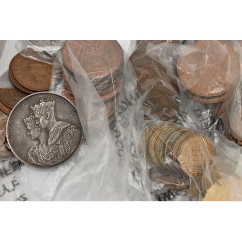 171 - A BOX OF ASSORTED COINS, to include a small selection of silver coins, approximate gross weight 21.9... 