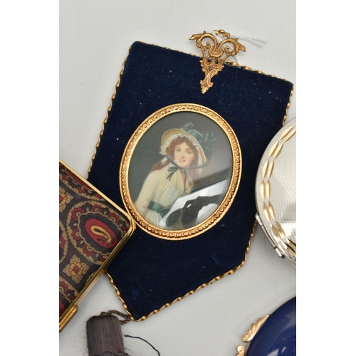 202 - A BOX OF COMPACTS AND TWO MINIATURE PORTRAITS, to include a blue lacquer 'Gucci' compact, three 'Str... 