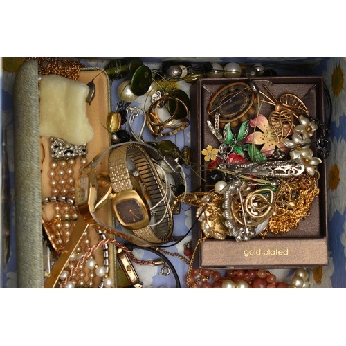 206 - A BOX OF ASSORTED COSTUME JEWELLERY, to include a 'Sarah Cov' brooch and bracelet, an early 20th cen... 