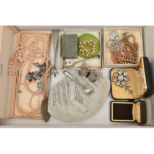 214 - A BOX OF ASSORTED ITEMS, to include imitation pearl necklaces, beaded costume necklaces, a white met... 