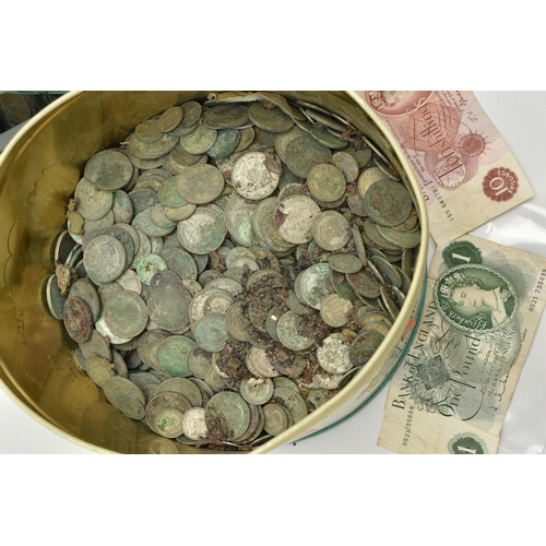 245 - A METAL CASHBOX AND TIN CONTAINING MIXED COINS  MANY WITH WATER DAMAGE, to include large amounts of ... 