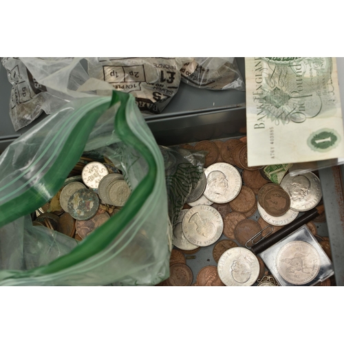 245 - A METAL CASHBOX AND TIN CONTAINING MIXED COINS  MANY WITH WATER DAMAGE, to include large amounts of ... 