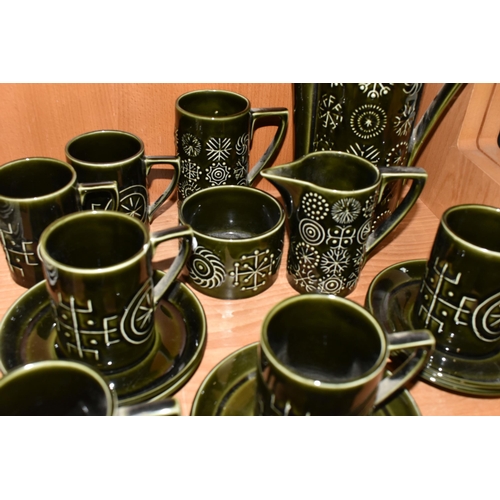 330 - A COLLECTION OF PORTMEIRION TOTEM AND RIDGWAY HOMEMAKER VINTAGE TABLEWARE, comprising a sixteen piec... 