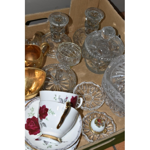 331 - A BOX OF CERAMICS AND GLASS WARE, to include a twenty piece Royal Stafford 'Roses to Remember' tea s... 