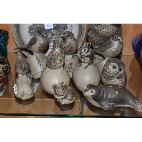 342 - A COLLECTION OF POOLE POTTERY STONEWARE BIRDS AND ANIMALS, to include figures of owls, wrens, robins... 