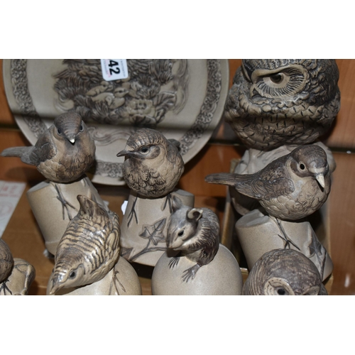 342 - A COLLECTION OF POOLE POTTERY STONEWARE BIRDS AND ANIMALS, to include figures of owls, wrens, robins... 