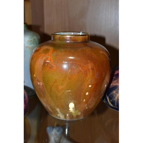 350 - A WILKINSON'S ORIFLAMME POT TOGETHER WITH FOUR OTHER VASES, comprising a 1920's Wilkinsons Oriflamme... 