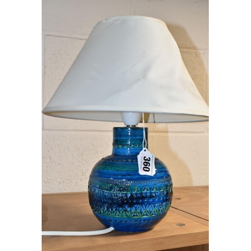 360 - A  SMALL VINTAGE ITALIAN BITOSSI CERAMIC TABLE LAMP,  Rimini blue design, height of body 15.5cm (1) ... 