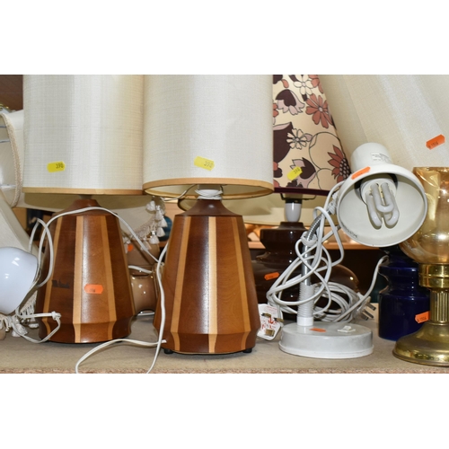 398 - A SELECTION OF 20TH CENTURY LAMPS  WITH LAMPSHADES IN A VARIETY OF STYLES, including two 'Lancroft' ... 