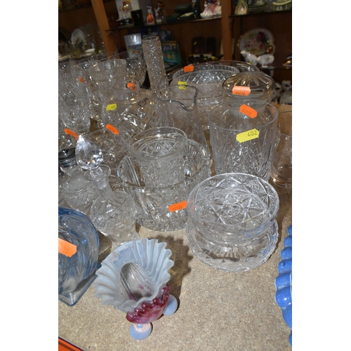 402 - A LARGE SELECTION OF GLASSWARE INCLUDING A WATERFORD CRYSTAL CLOCK, TOGETHER WITH A VARIETY OF THOMA... 