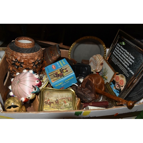 449 - FOUR BOXES AND LOOSE SUNDRIES, to include a selection of vintage travel cases in various sizes, a la... 