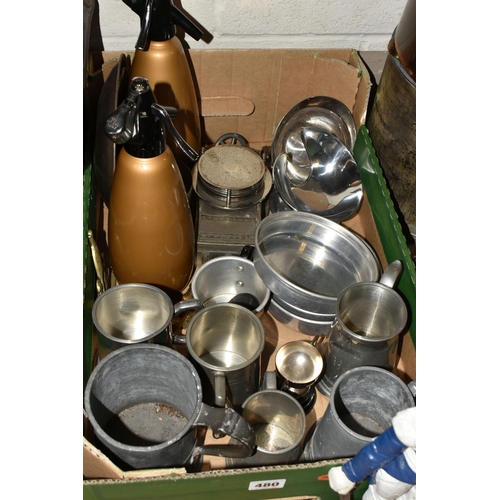 480 - TWO BOXES, A PICNIC HAMPER AND LOOSE METALWARE AND SUNDRY ITEMS, to include vintage advertising tins... 