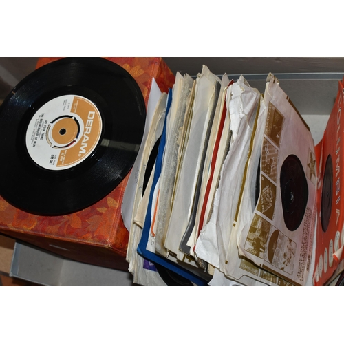 513 - ONE BOX OF SINGLE 45RPM RECORDS AND A CASE OF L.P RECORDS, approximately seventy singles, artists in... 