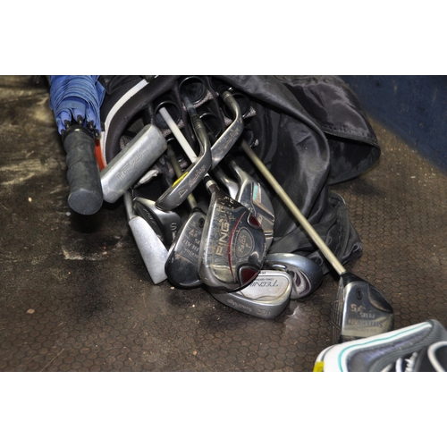 1073 - A CALLAWAY GOLF BAG CONTAINING PING, CALLAWAY AND SUNDRIDGE CLUBS including a Faith 17-4ss, Big Bert... 