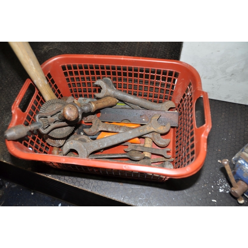 1094 - A DRAWER CONTAINING TOOLS including a Record Floor board clamp, a Record Marples RM2075 vice, a No 1... 