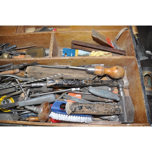 1072 - A VINTAGE CARPENTERS TOOLBOX CONTAINING TOOLS including a brass footed wooden rebate plane, a tiny o... 