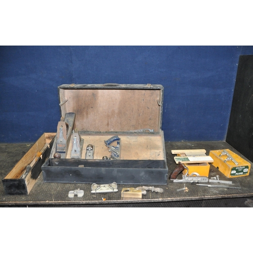 1073 - A VINTAGE CARPENTERS TOOLBOX CONTAINING PLANES including a boxes Stanley 50S plough plane (maybe inc... 