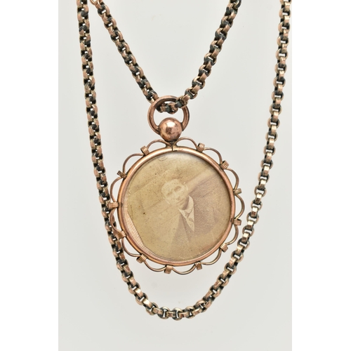 12 - AN EARLY 20TH CENTURY CHAIN AND PHOTO PENDANT, a belcher link chain, fitted with a cylinder clasp, a... 