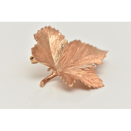 30 - A 9CT GOLD LEAF BROOCH, rose gold brooch with textured detail, approximate width 33mm, hallmarked 9c... 