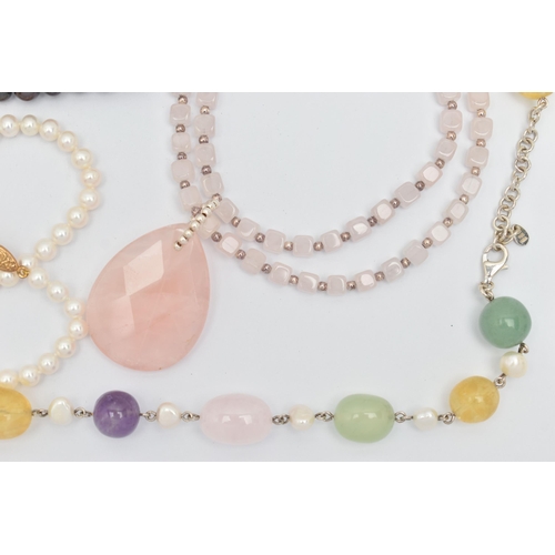 45 - FOUR SEMI-PRECIOUS GEMSTONE PIECES OF JEWELLERY, to include a pear cut faceted rose quartz pendant, ... 